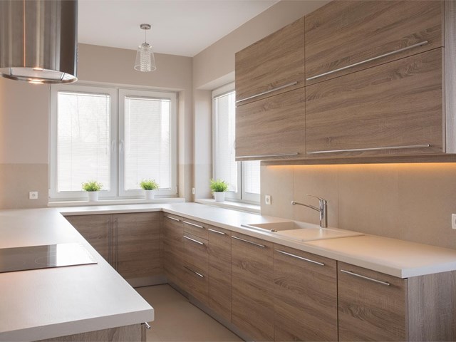 Beneficios de elegir madera para tus muebles de cocina